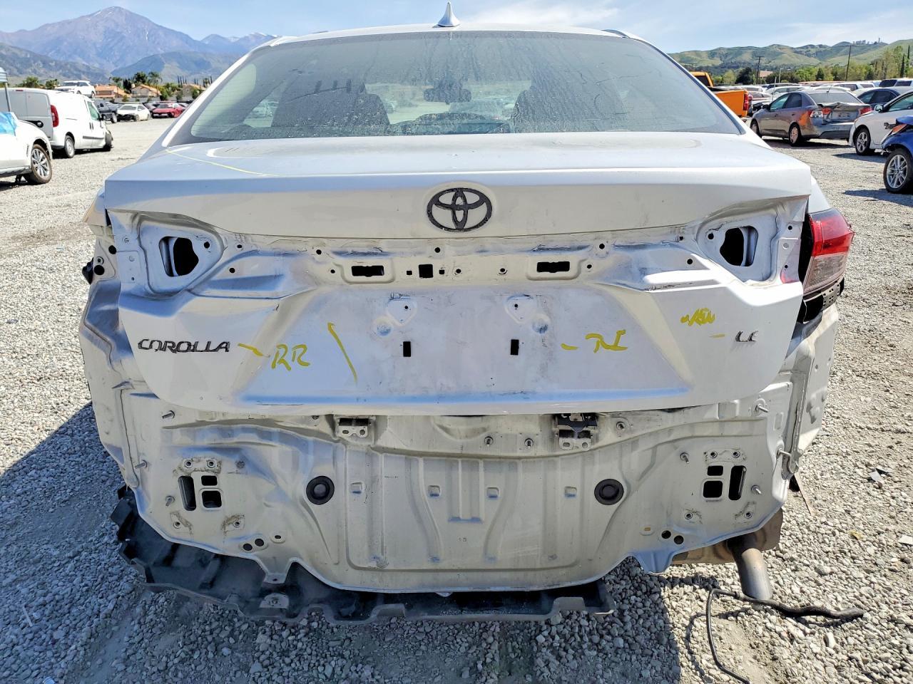 2021 TOYOTA COROLLA