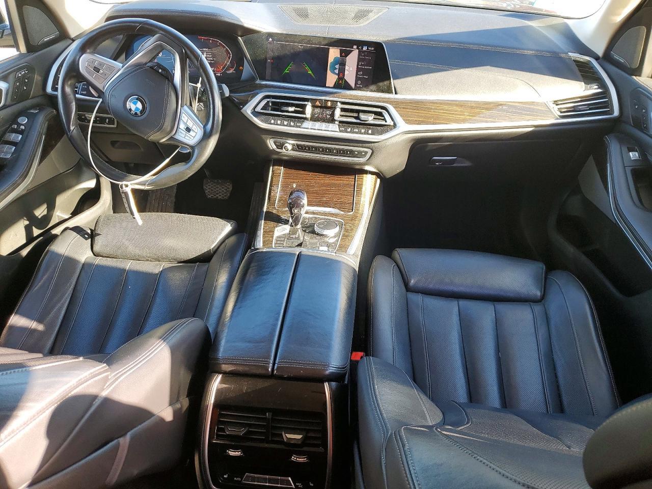 2020 BMW X7