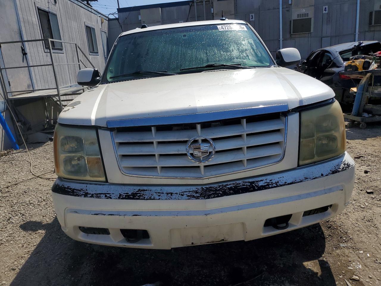 2004 CADILLAC ESCALADE