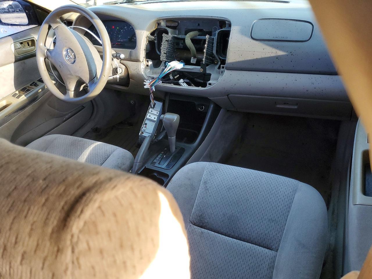 2004 TOYOTA CAMRY