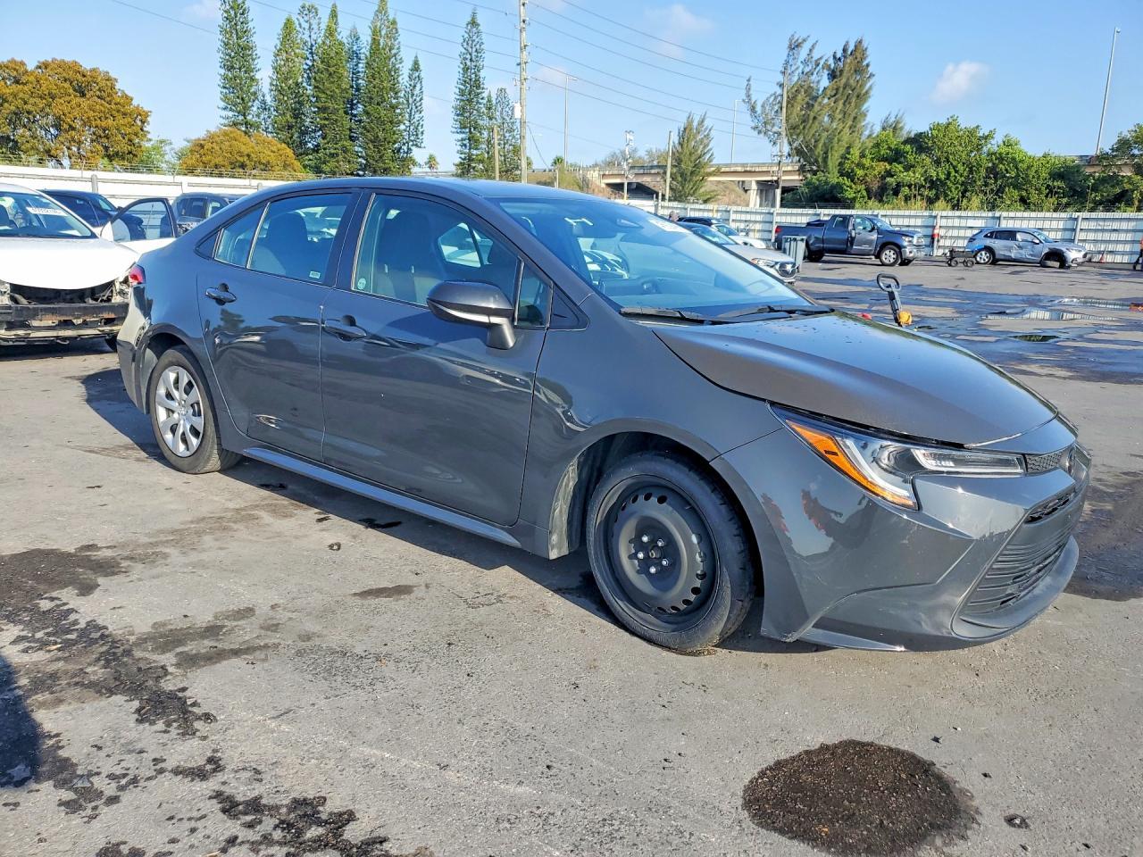 2024 TOYOTA COROLLA