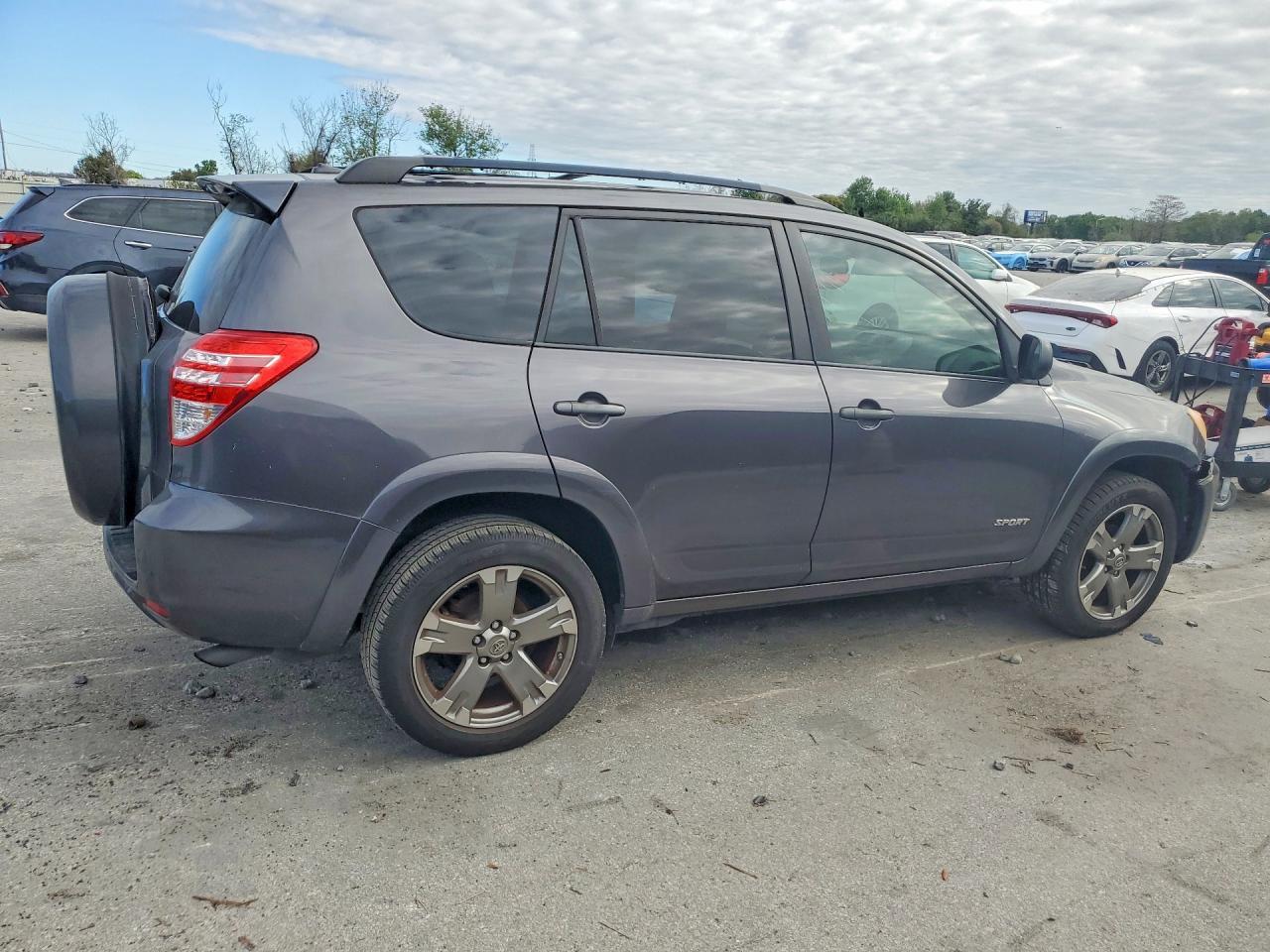 2011 TOYOTA RAV4