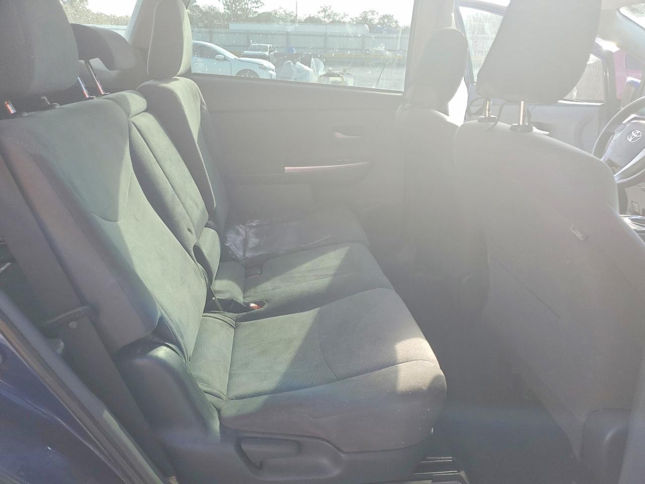 2013 TOYOTA PRIUS V