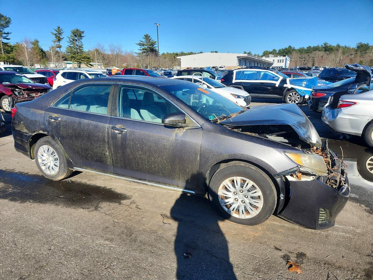 2014 TOYOTA CAMRY