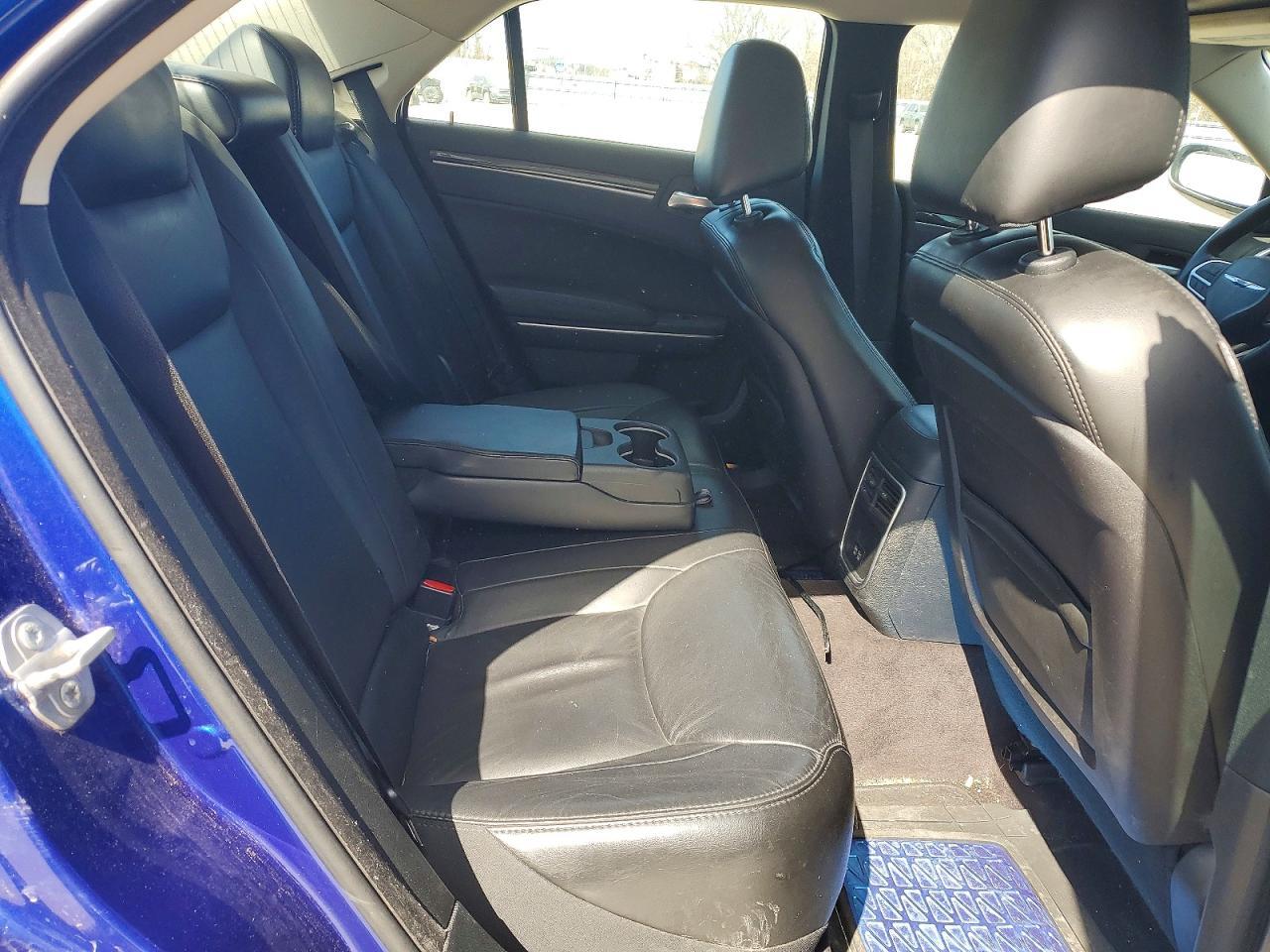 2018 CHRYSLER 300
