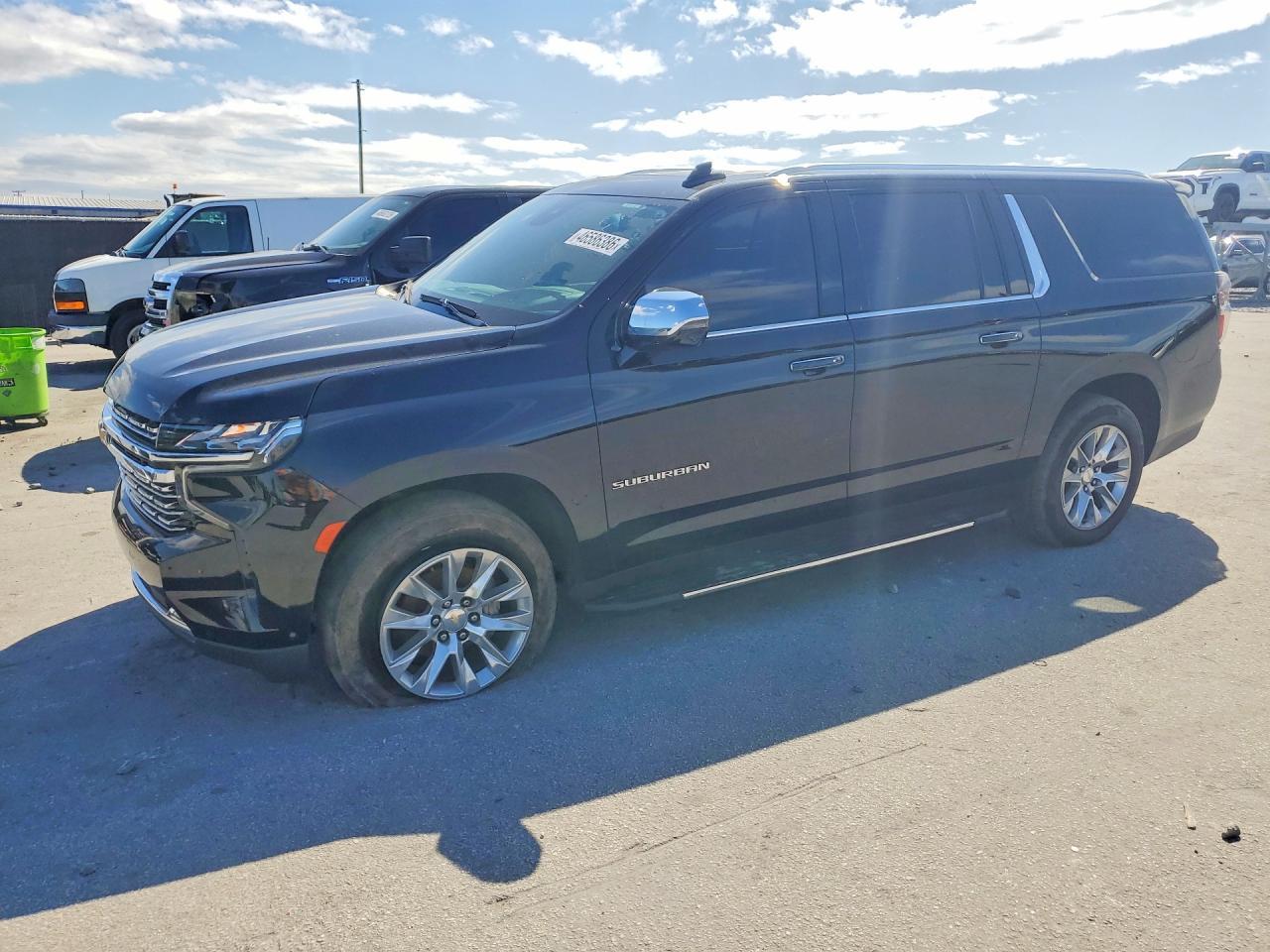 2023 CHEVROLET Suburban