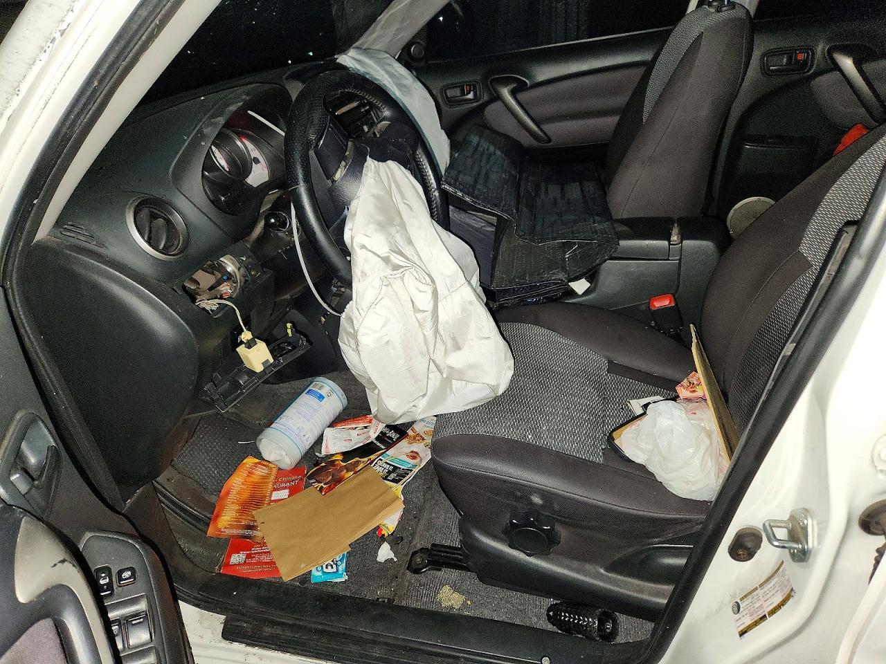 2004 TOYOTA RAV4