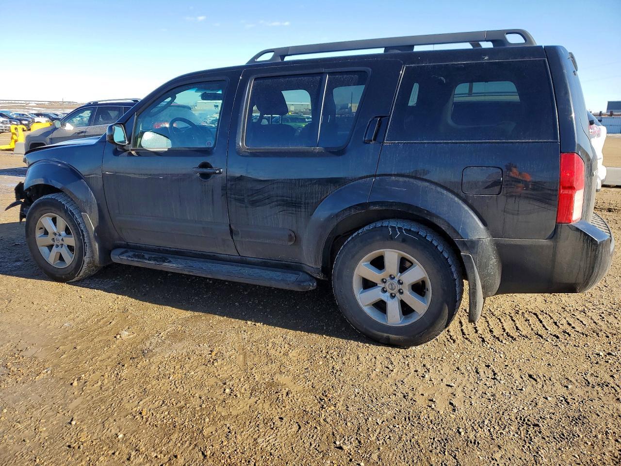 2010 NISSAN PATHFINDER