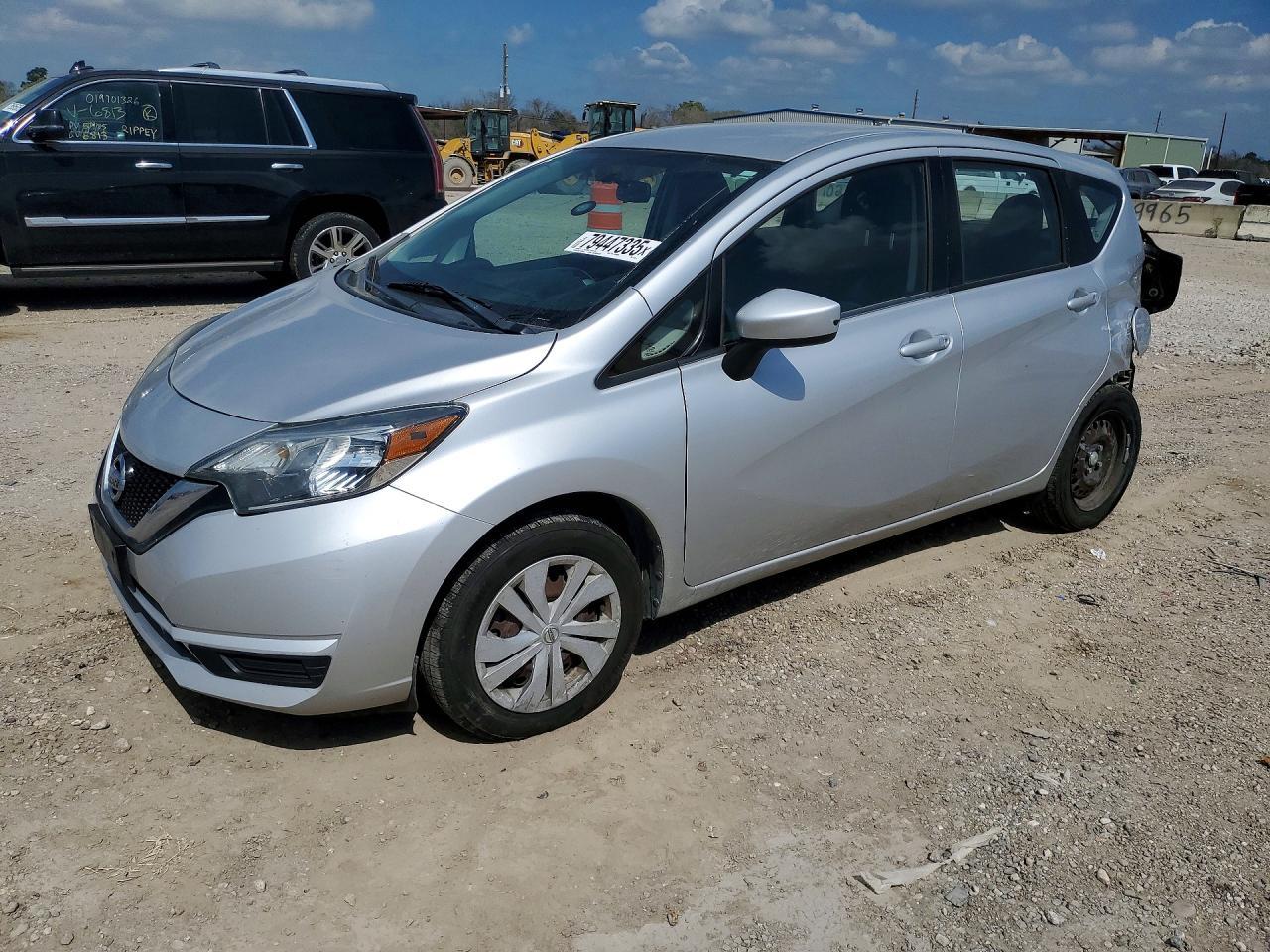 2017 NISSAN Versa Note