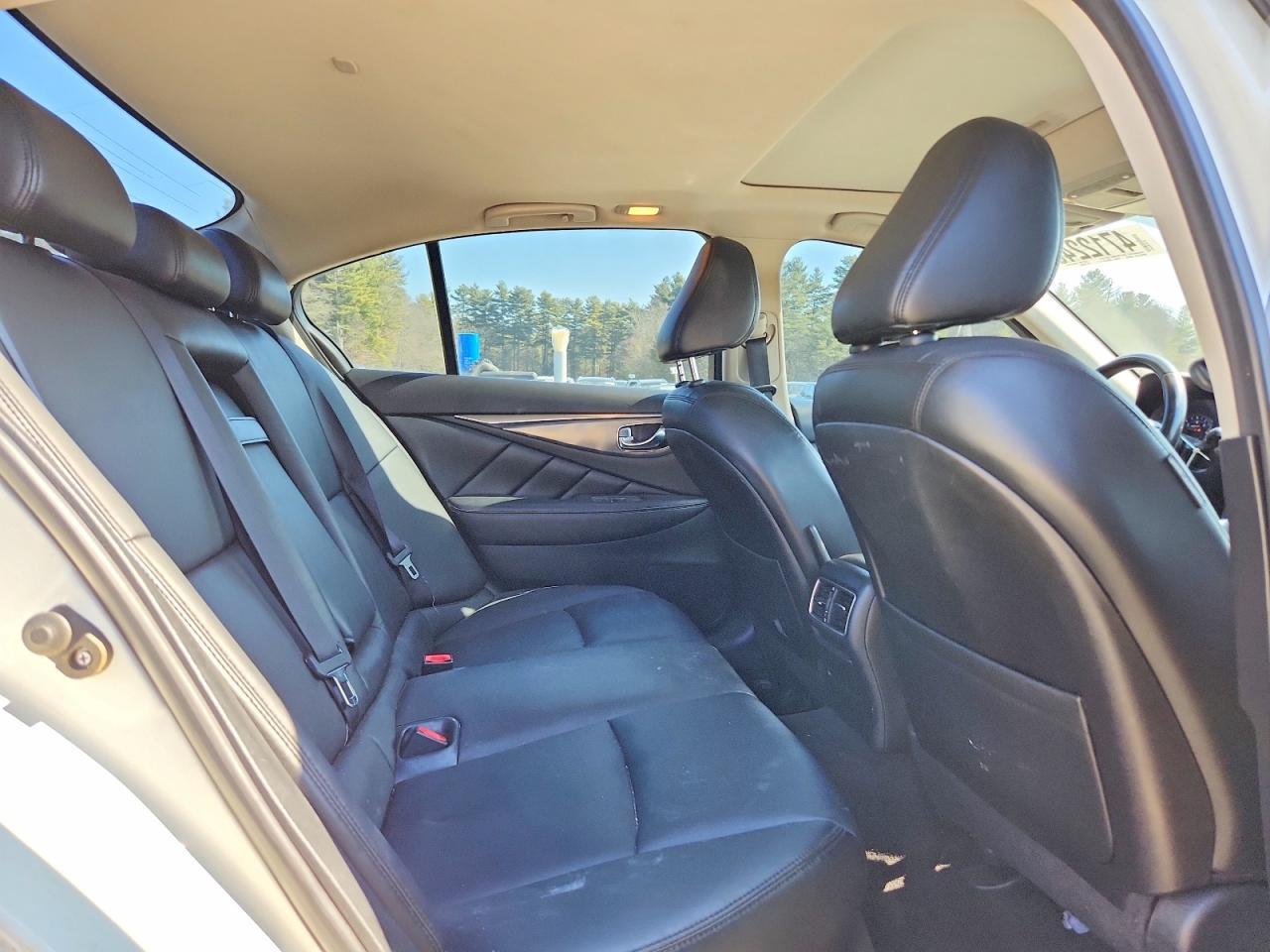 2017 INFINITI Q50
