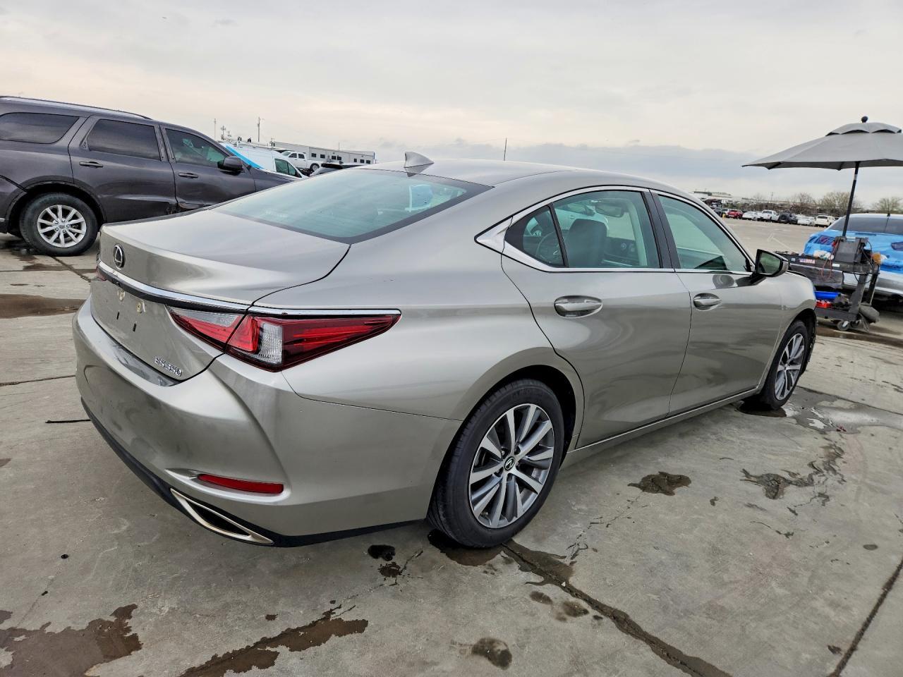 2021 LEXUS ES 350