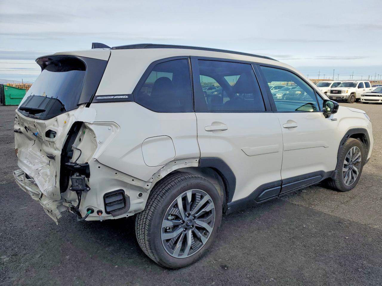 2025 SUBARU FORESTER