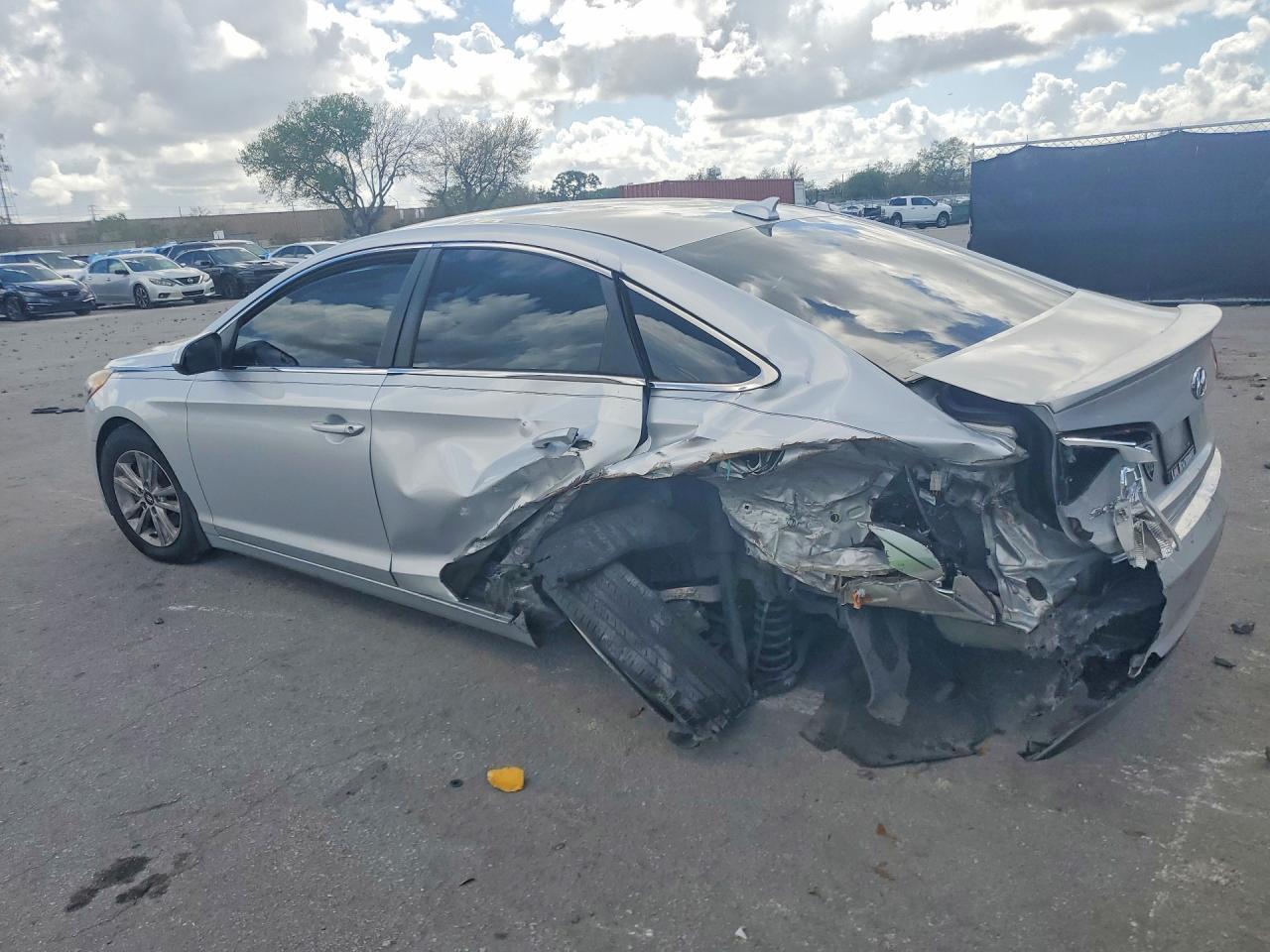 2016 HYUNDAI SONATA