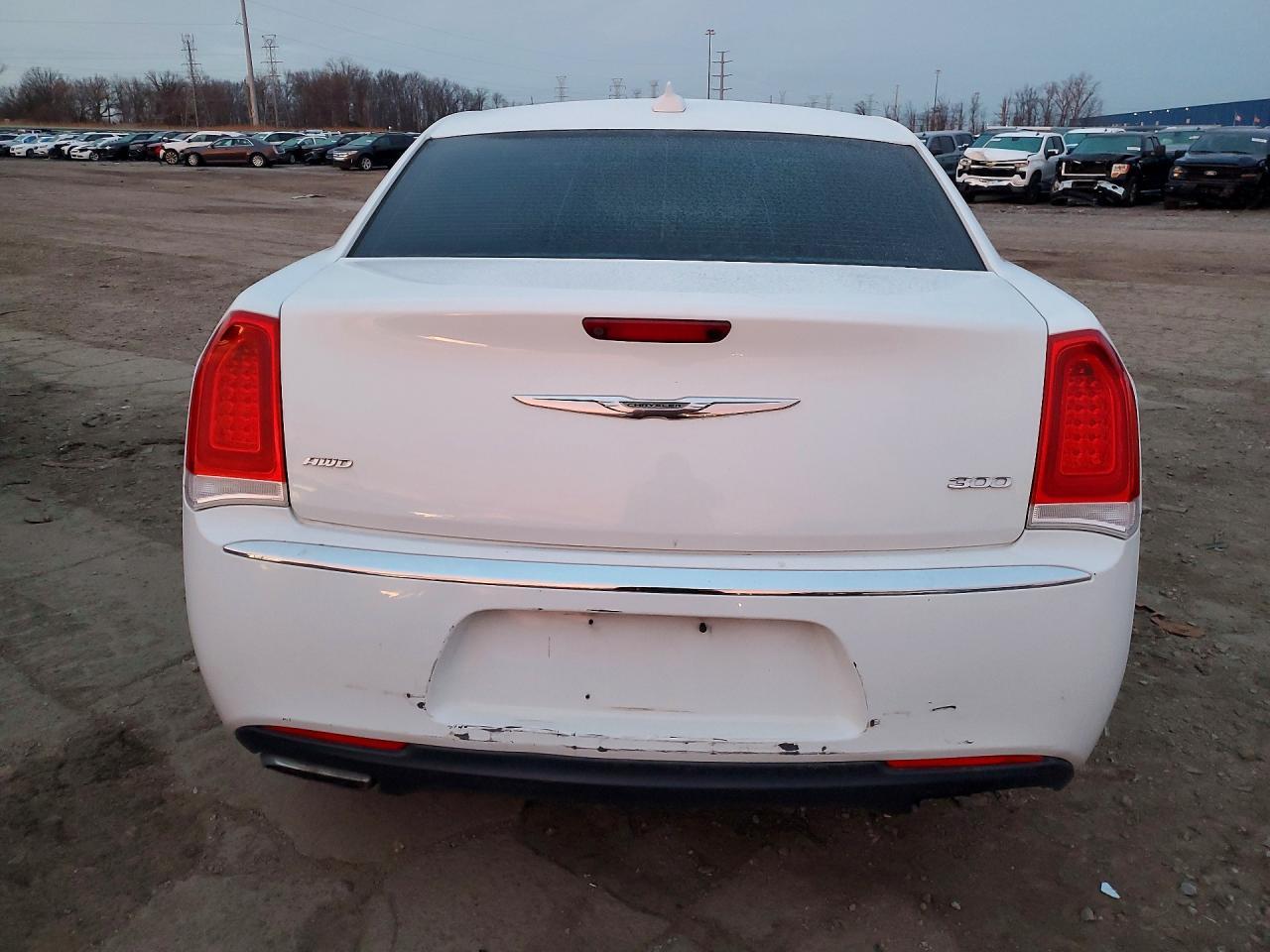 2015 CHRYSLER 300
