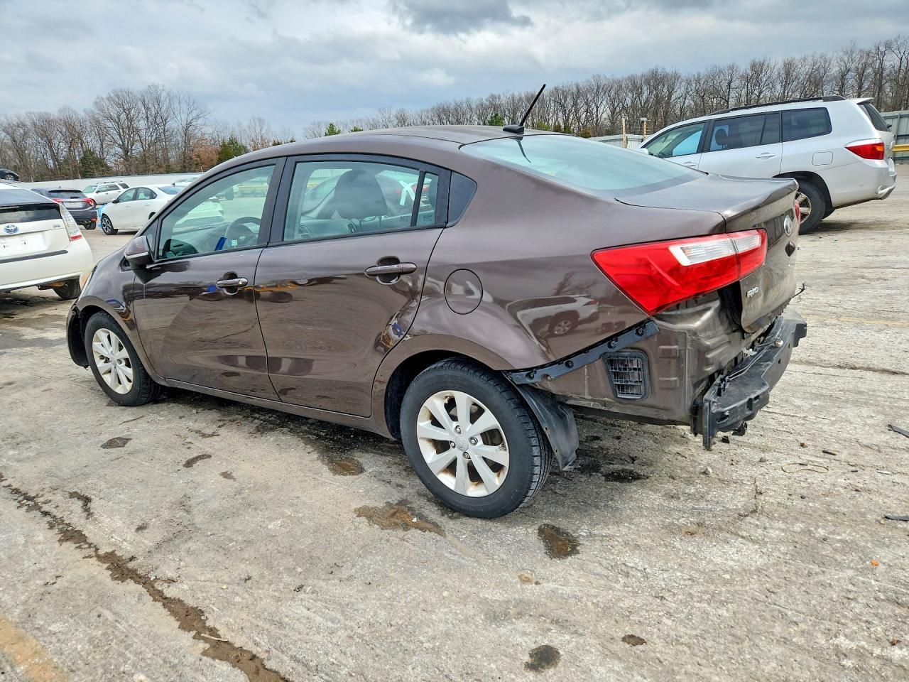 2013 KIA RIO