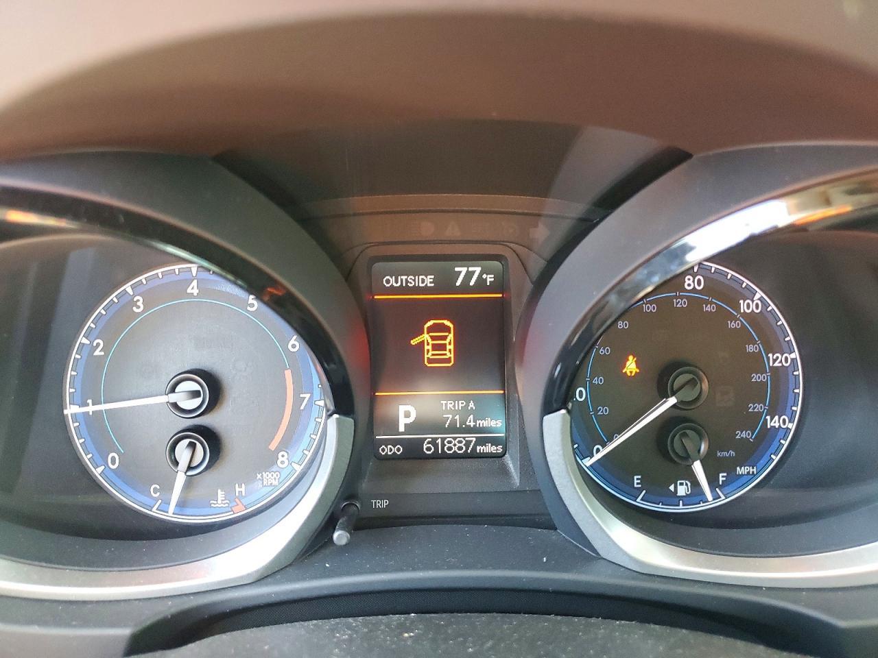 2016 TOYOTA COROLLA