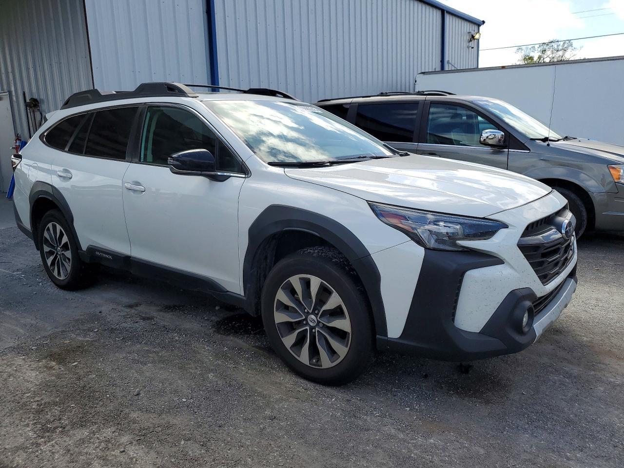 2024 SUBARU Outback
