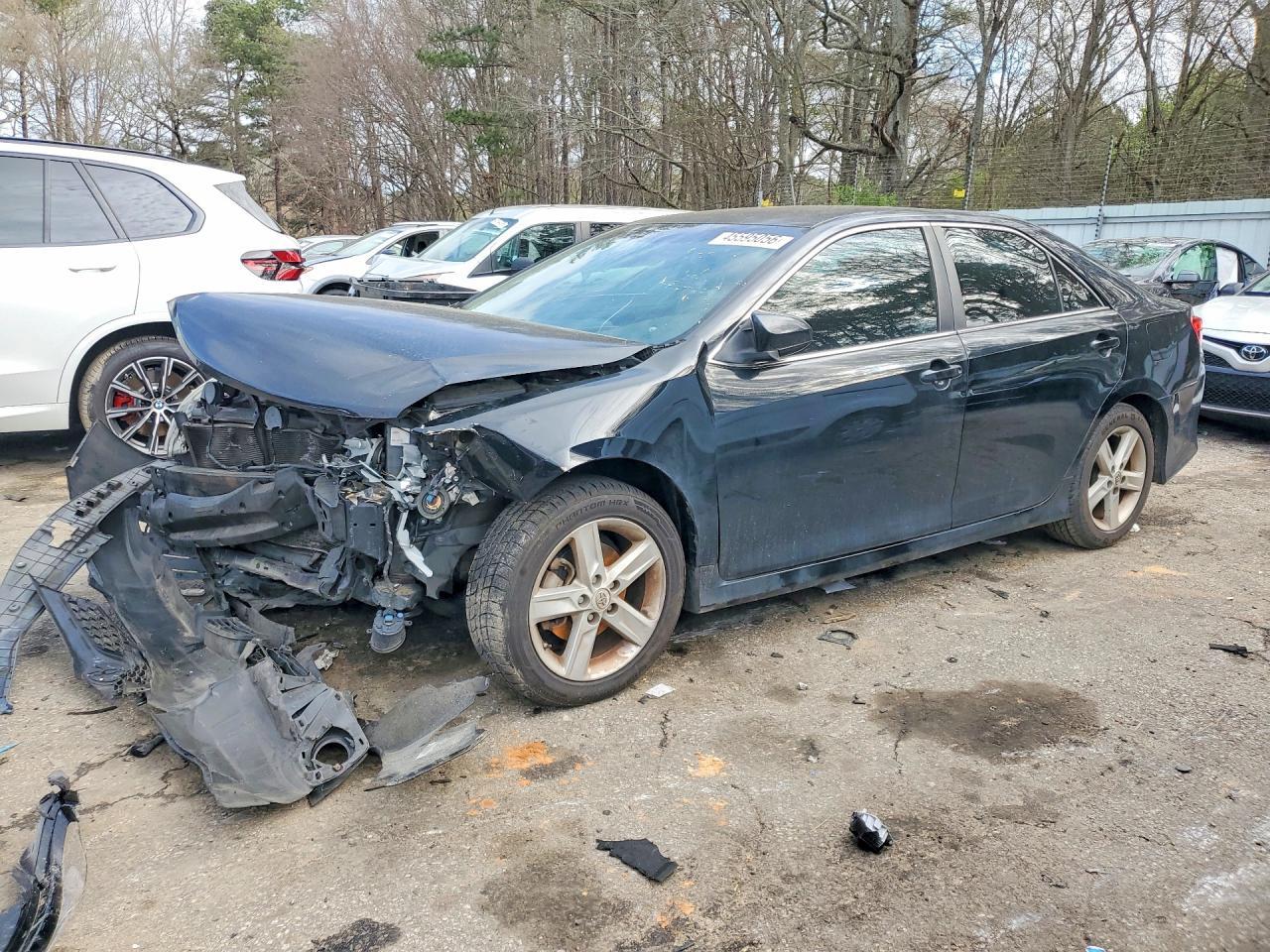 2014 TOYOTA CAMRY