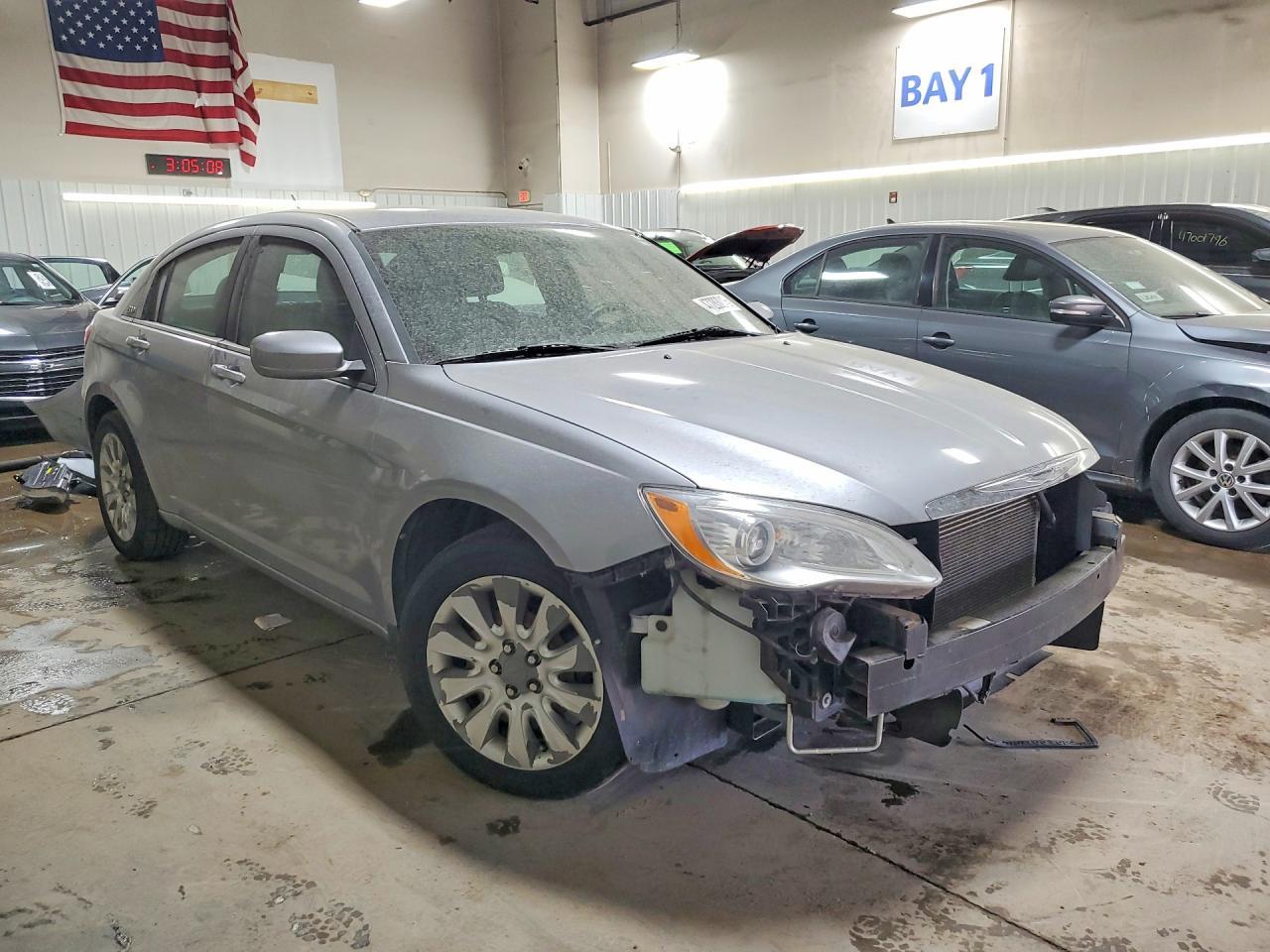 2013 CHRYSLER 200