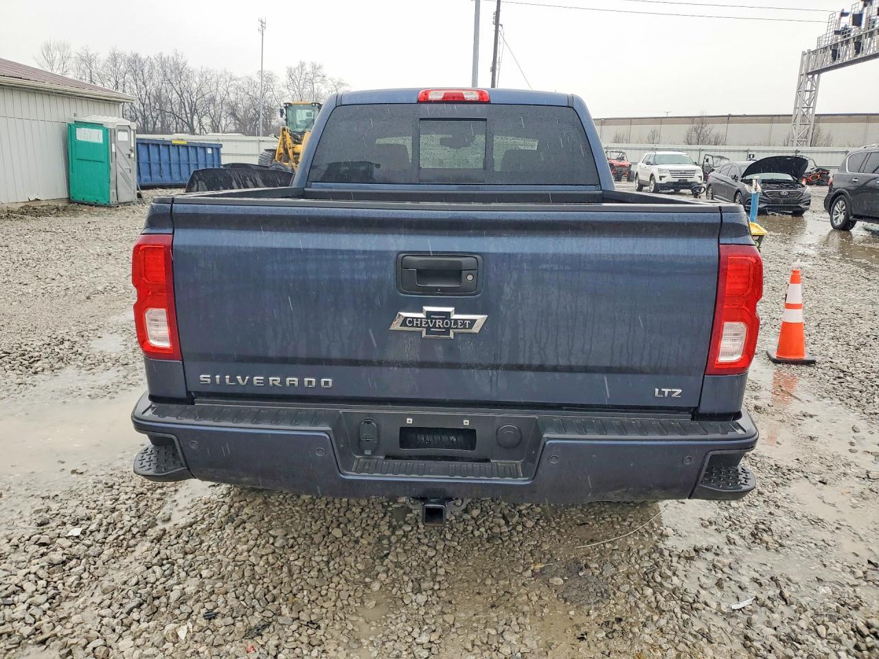 2018 CHEVROLET Silverado