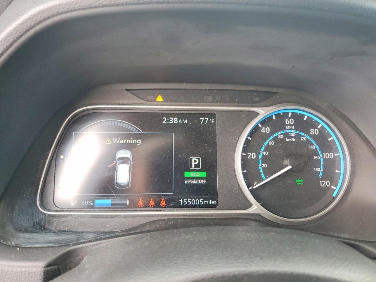 2022 NISSAN LEAF
