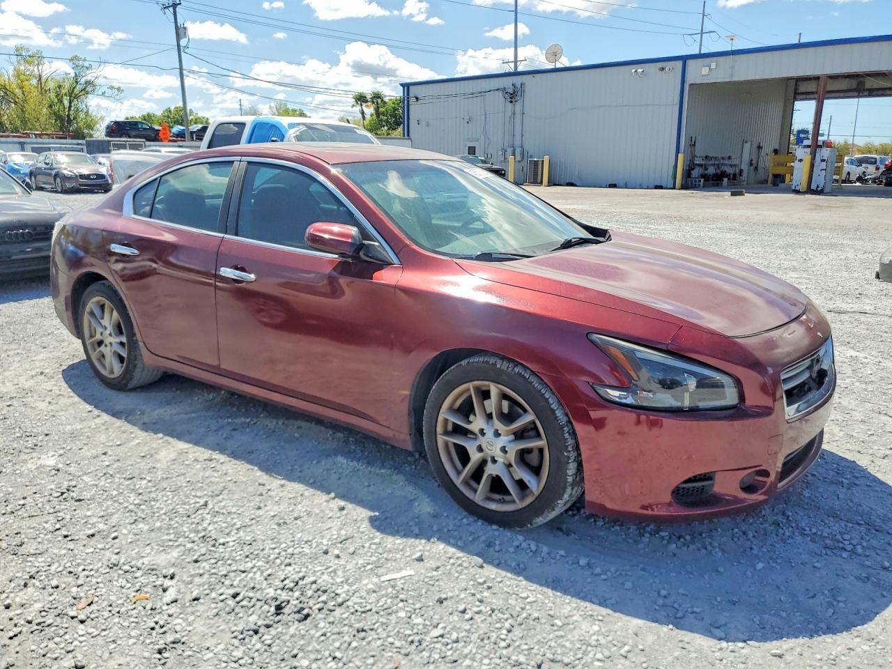 2013 NISSAN Maxima