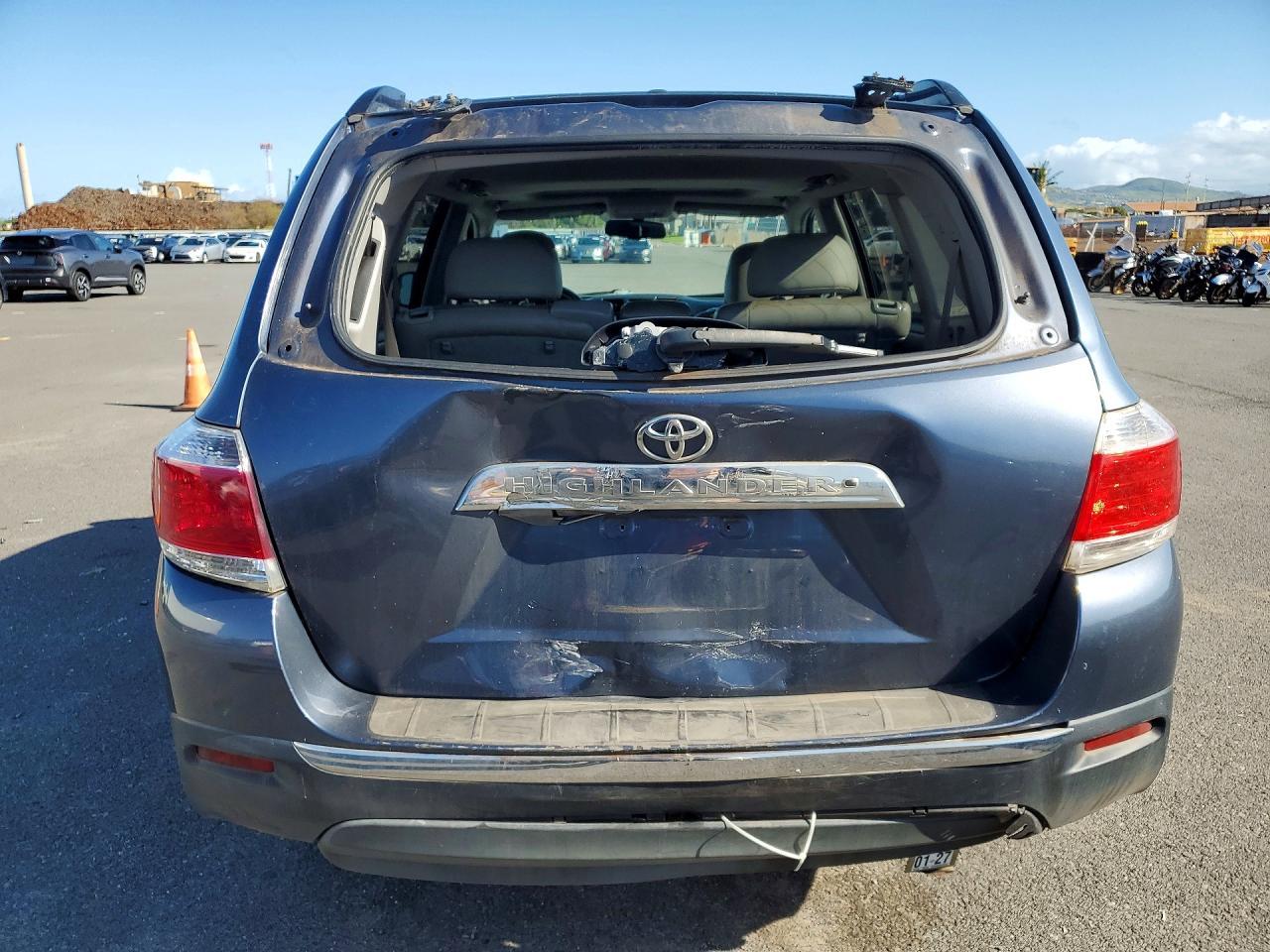 2013 TOYOTA HIGHLANDER
