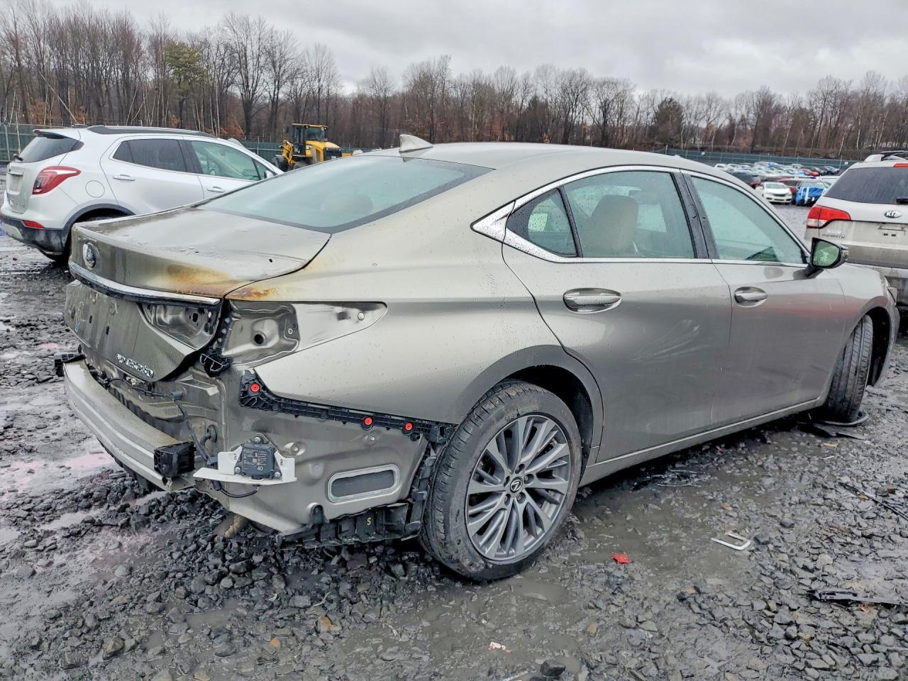 2021 LEXUS ES 250