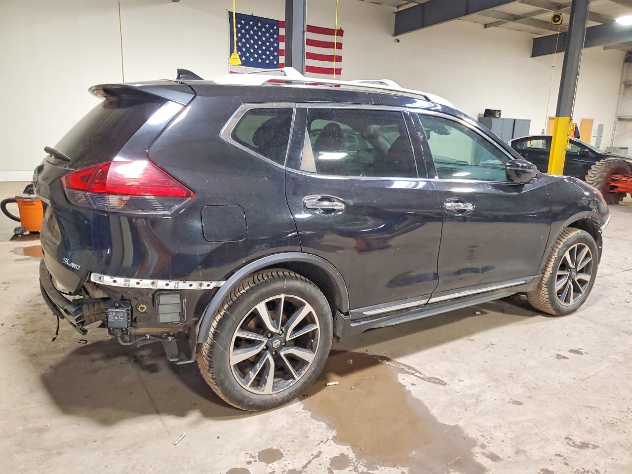 2017 NISSAN ROGUE