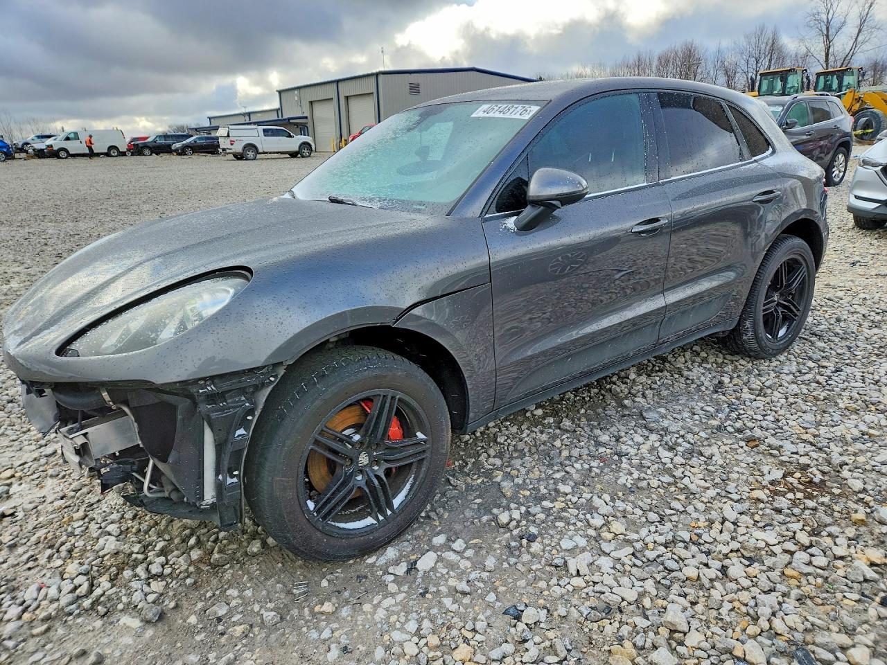 2015 PORSCHE Macan