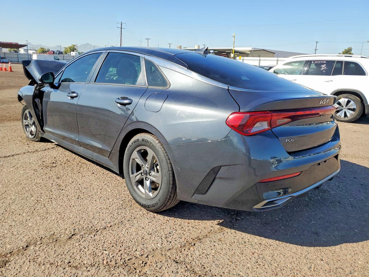 2022 KIA K5