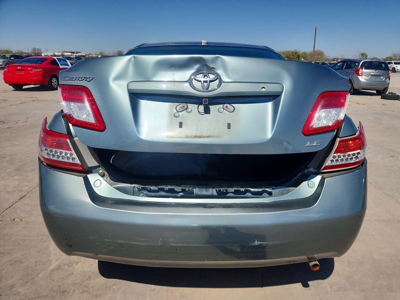 2011 TOYOTA CAMRY