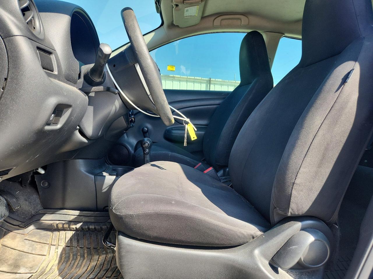 2015 NISSAN VERSA