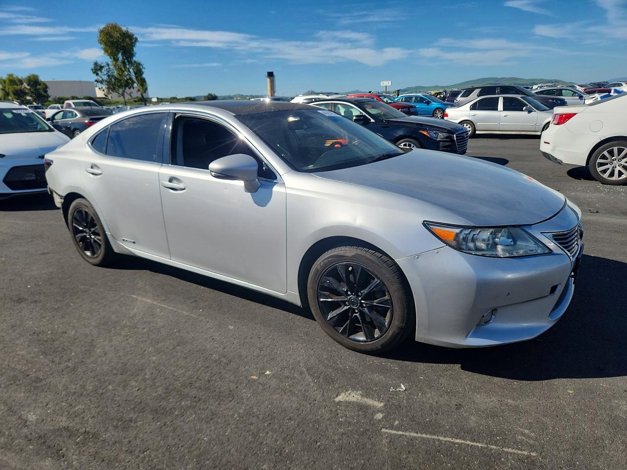 2013 LEXUS ES 300H