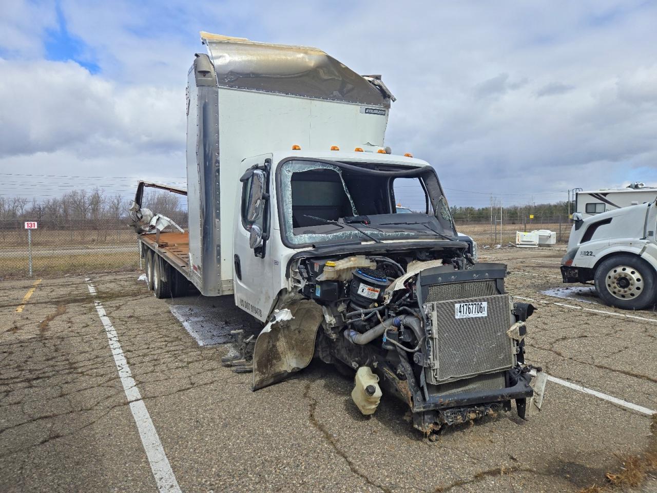 2021 FREIGHTLINER M2