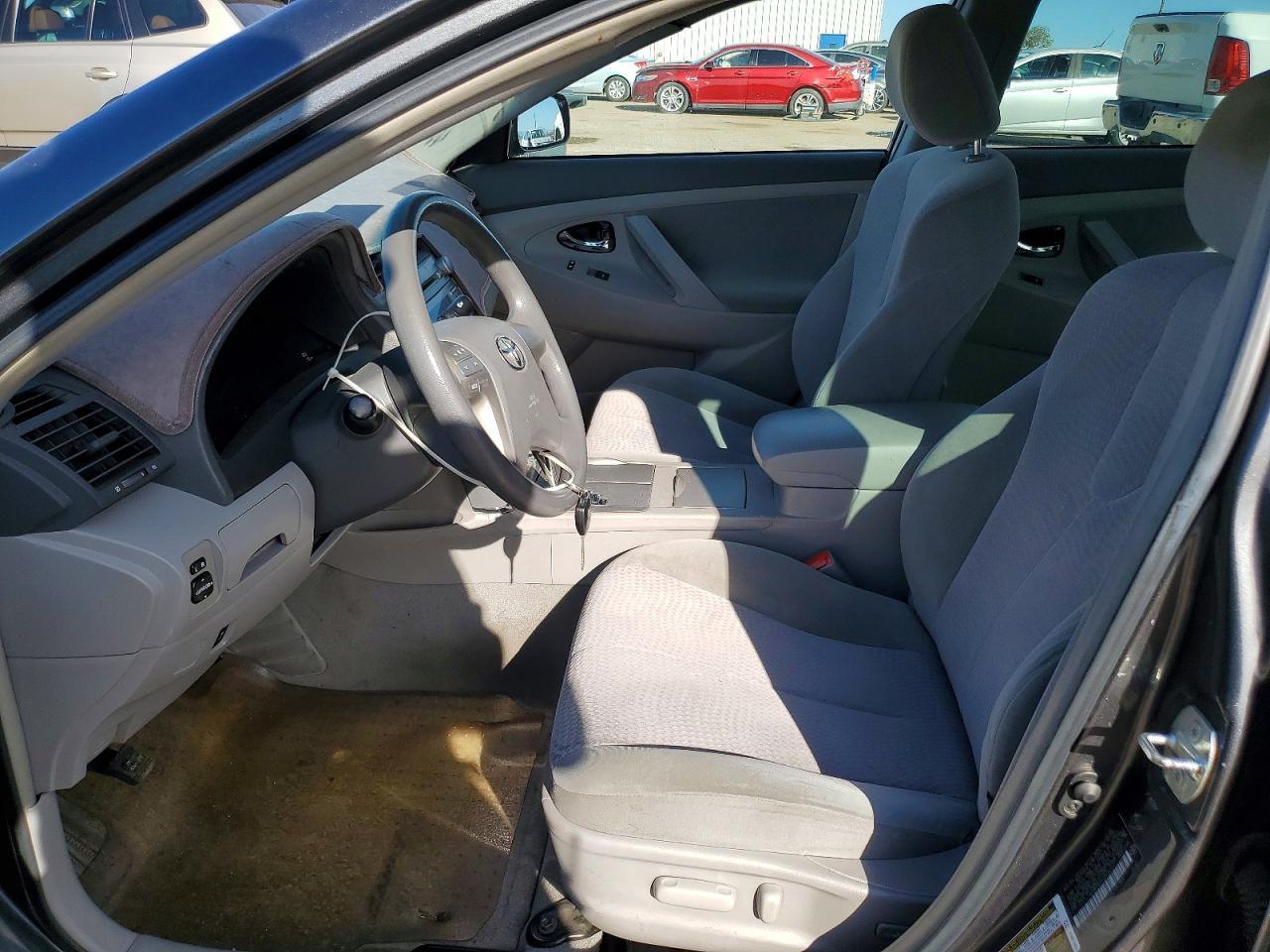 2010 TOYOTA CAMRY