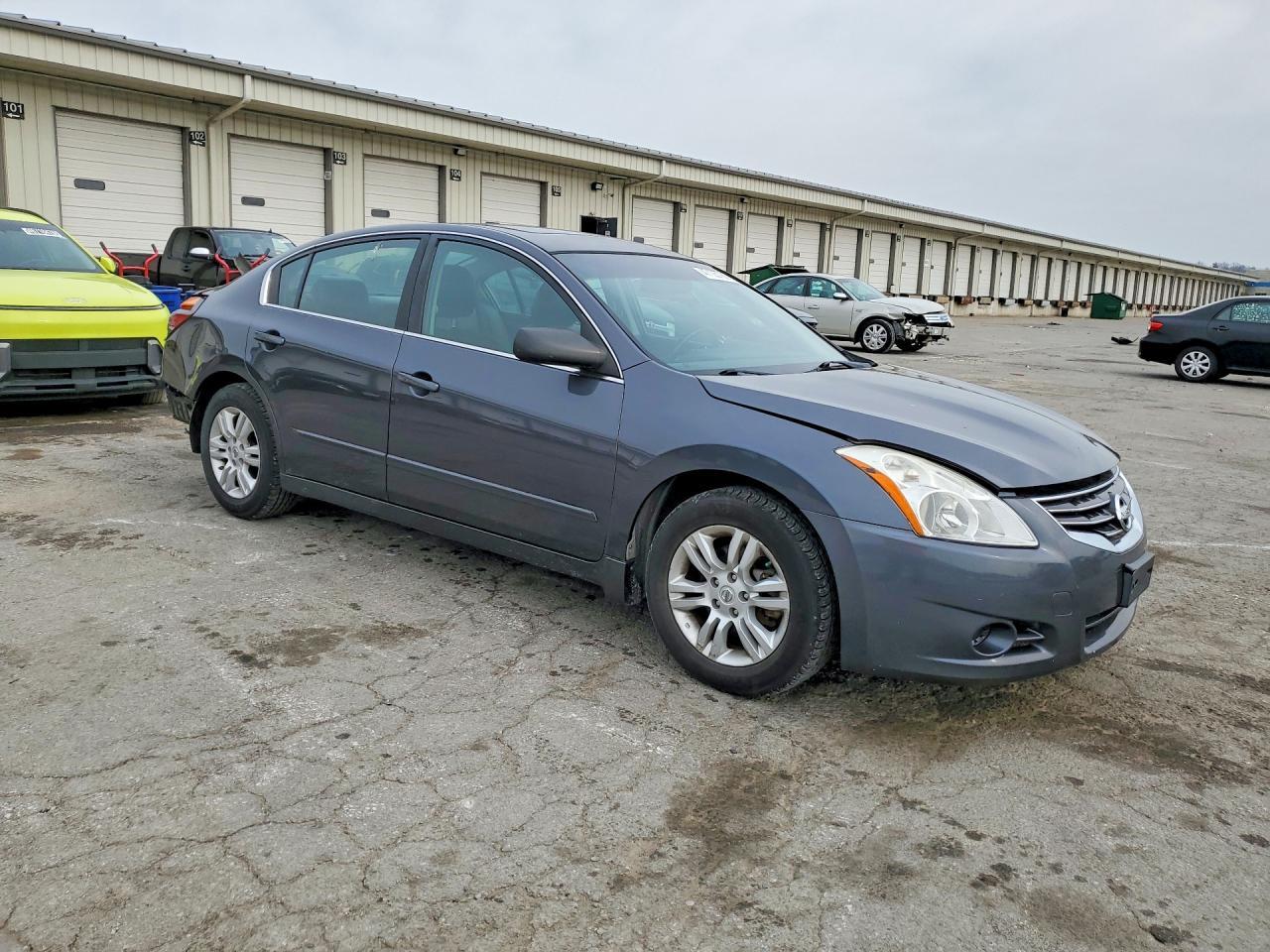 2010 NISSAN ALTIMA