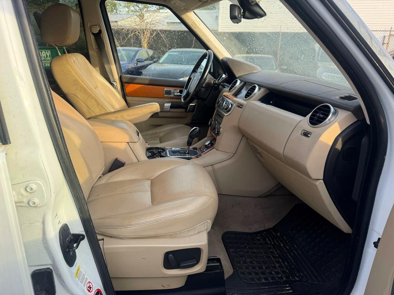 2011 LAND ROVER LR4