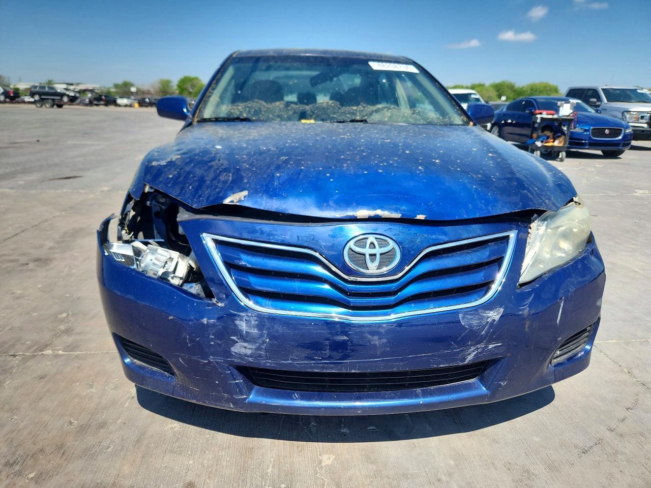 2011 TOYOTA CAMRY