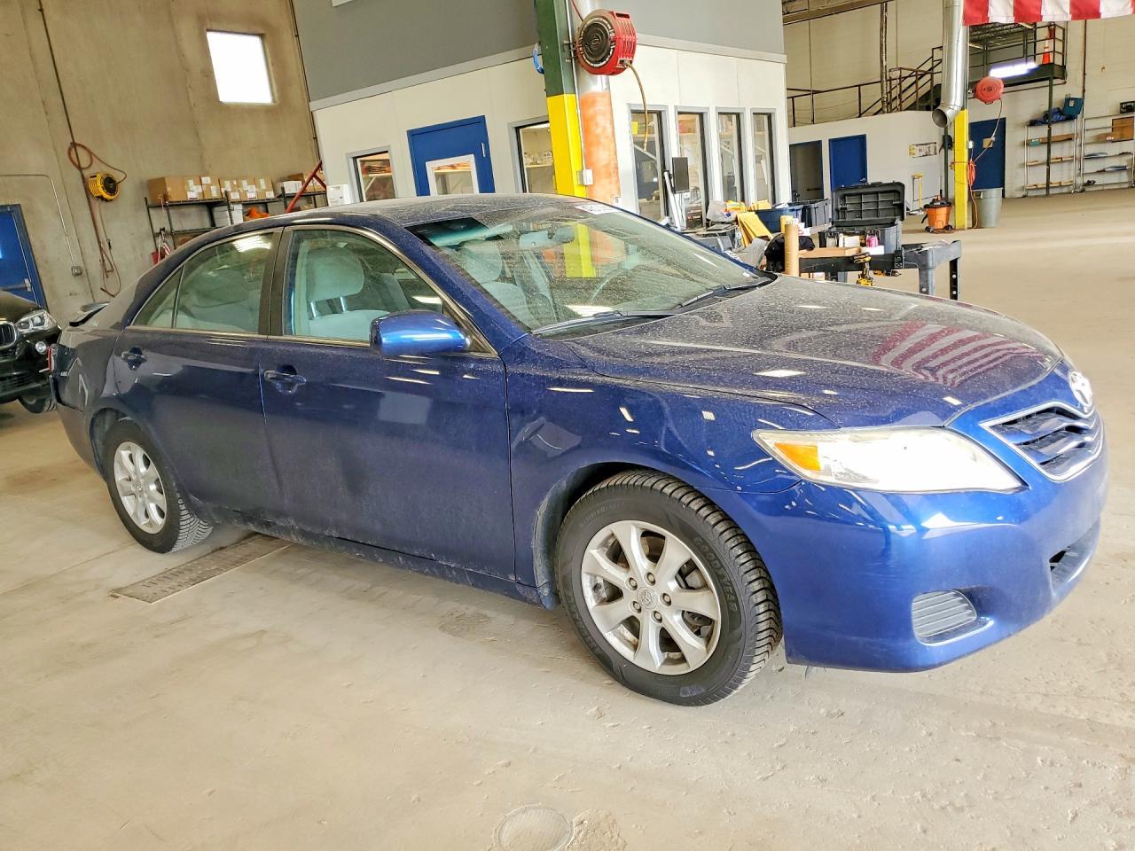 2011 TOYOTA CAMRY