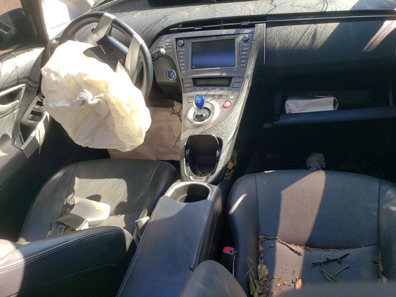 2014 TOYOTA PRIUS