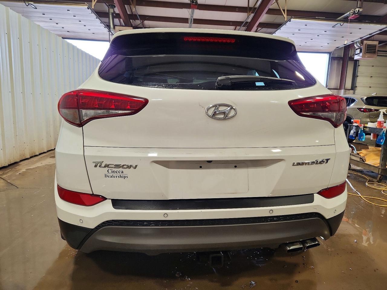 2016 HYUNDAI TUCSON