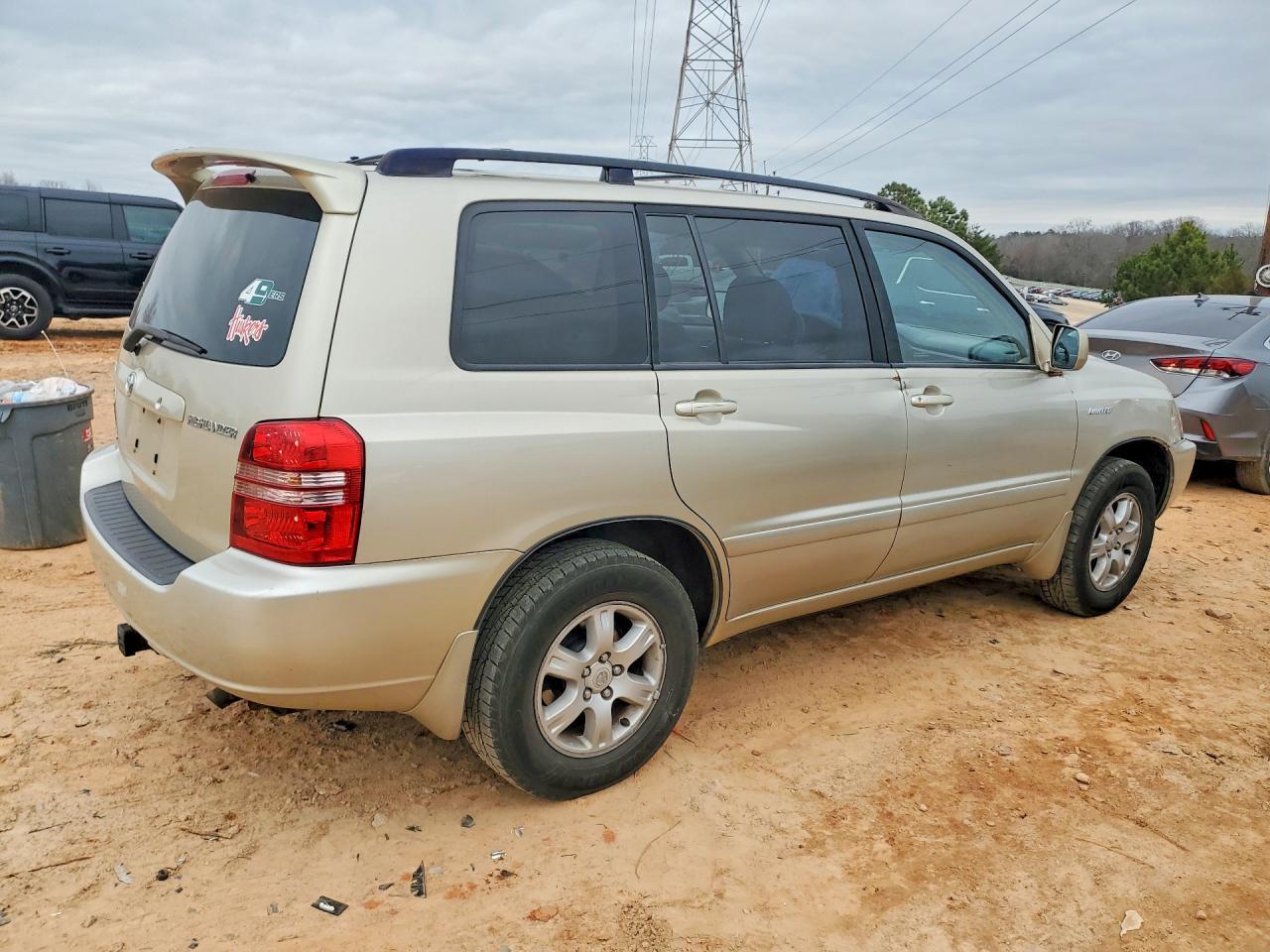 2003 TOYOTA HIGHLANDER