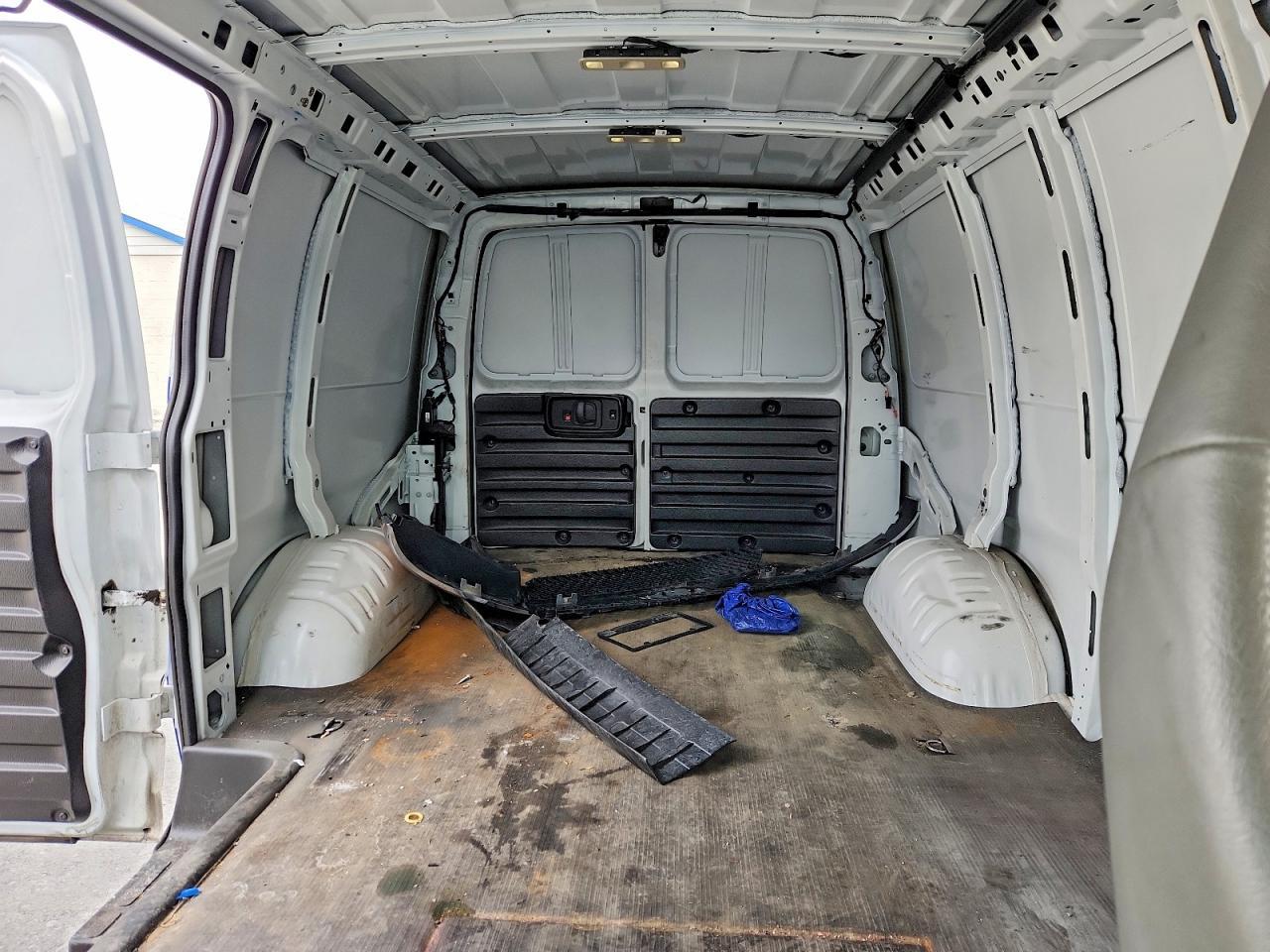 2024 CHEVROLET EXPRESS 2500