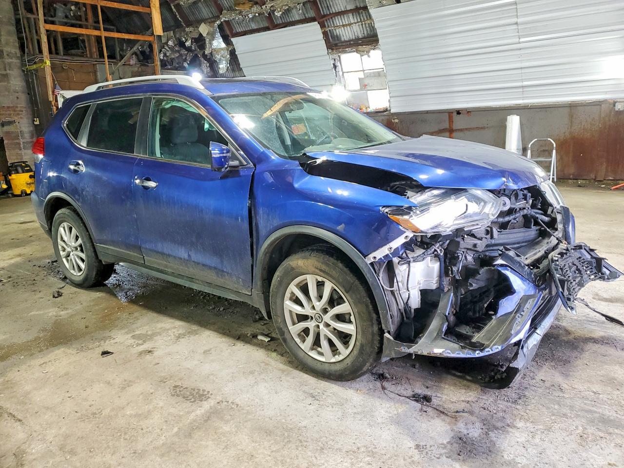 2017 NISSAN ROGUE