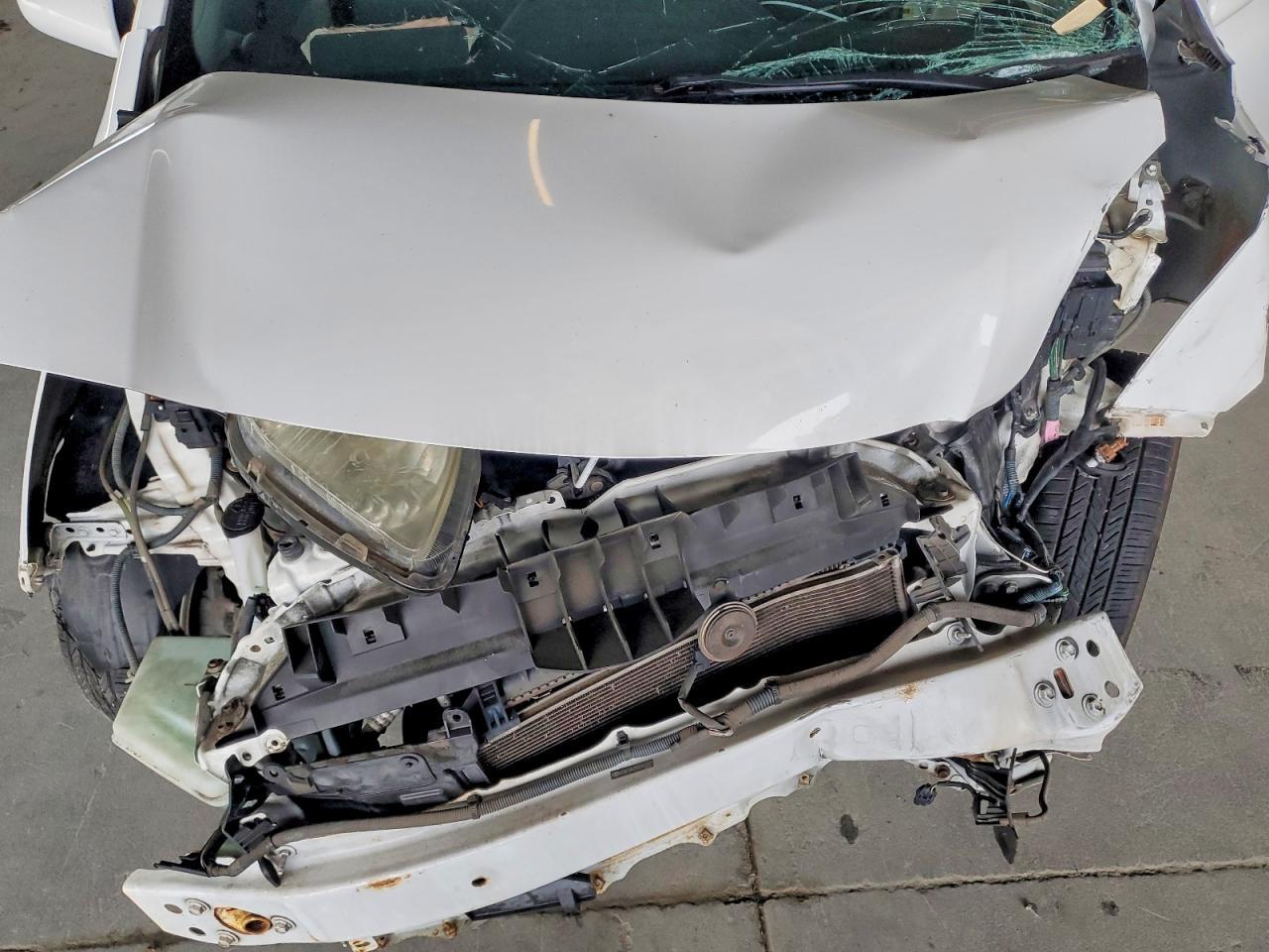 2011 TOYOTA YARIS