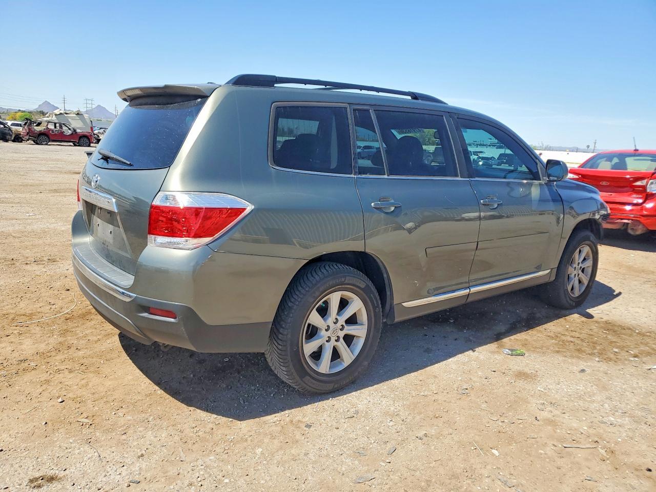 2012 TOYOTA HIGHLANDER