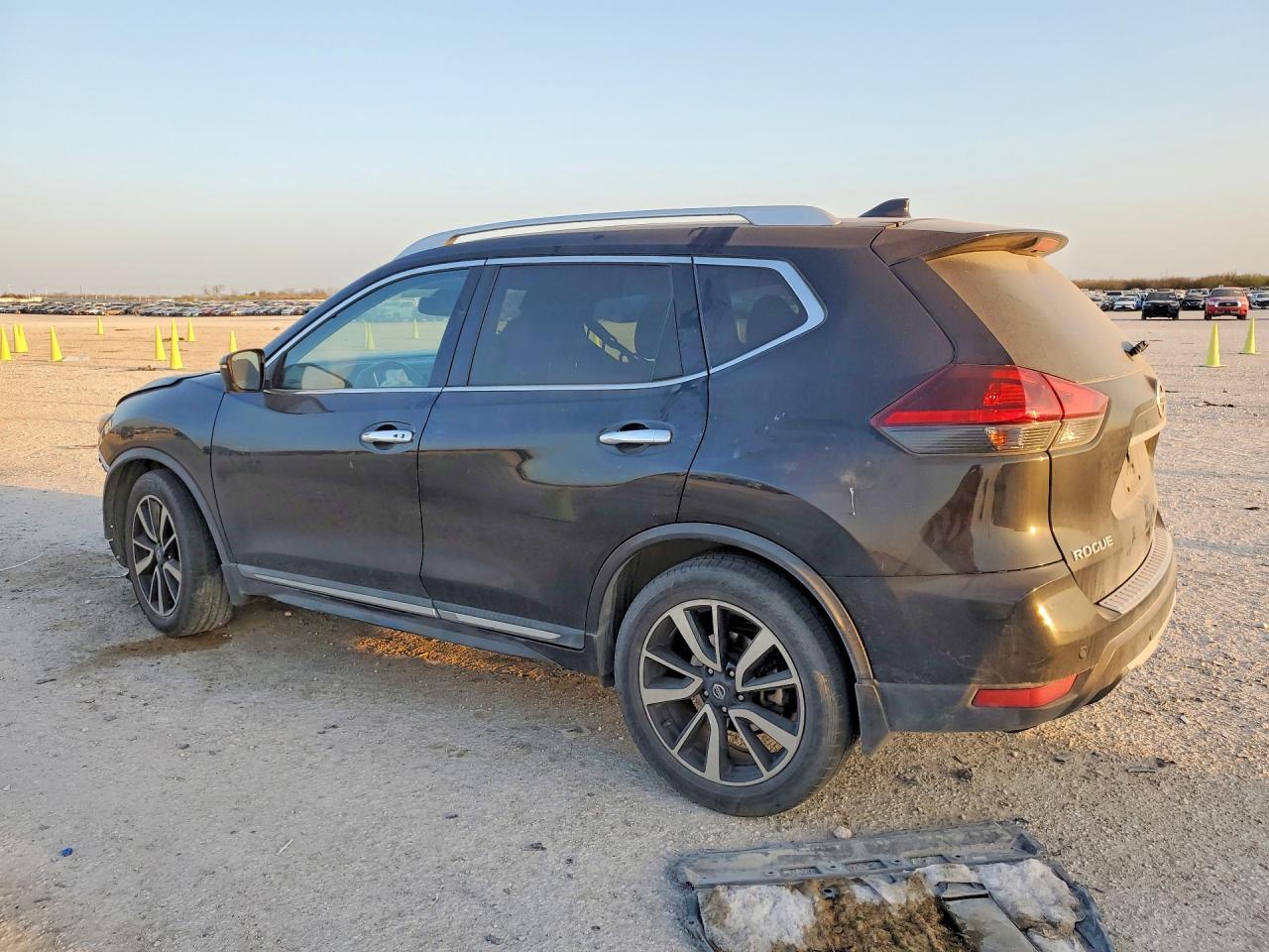 2019 NISSAN ROGUE