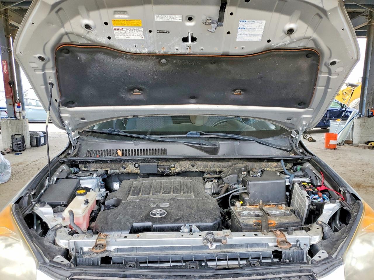 2011 TOYOTA RAV4