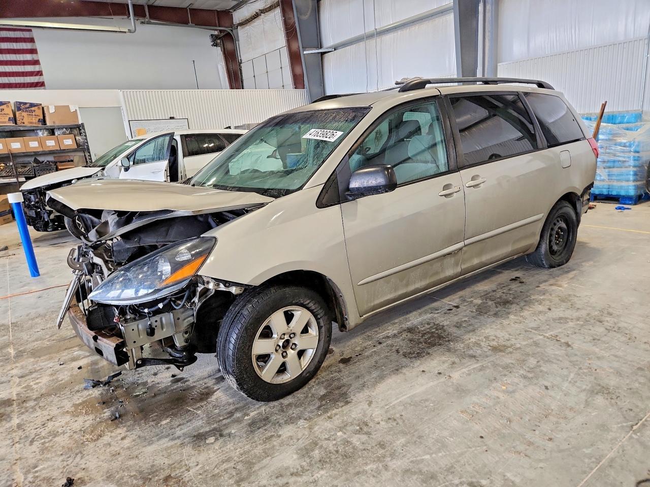 2006 TOYOTA SIENNA